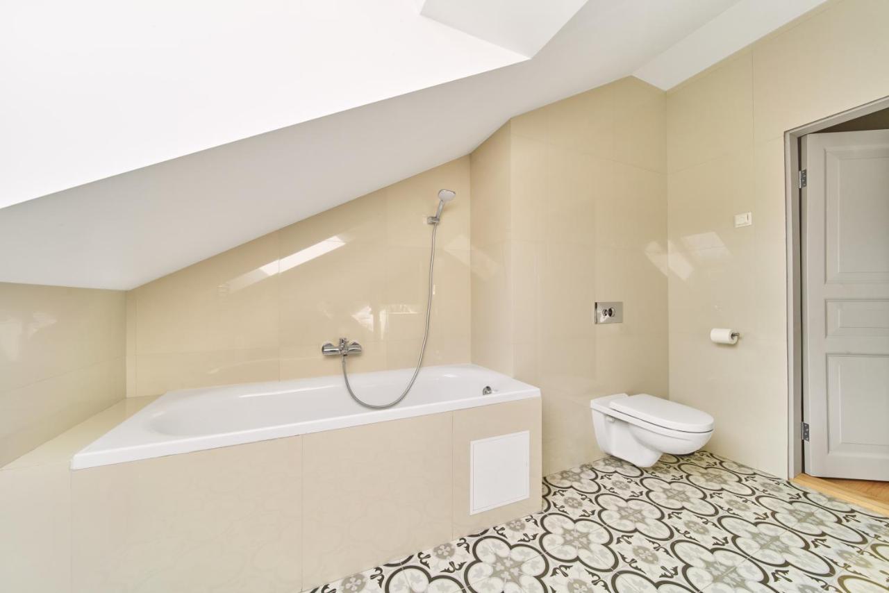 Modern Two-Bedroom Apartment, Vilnius City Centre Kültér fotó